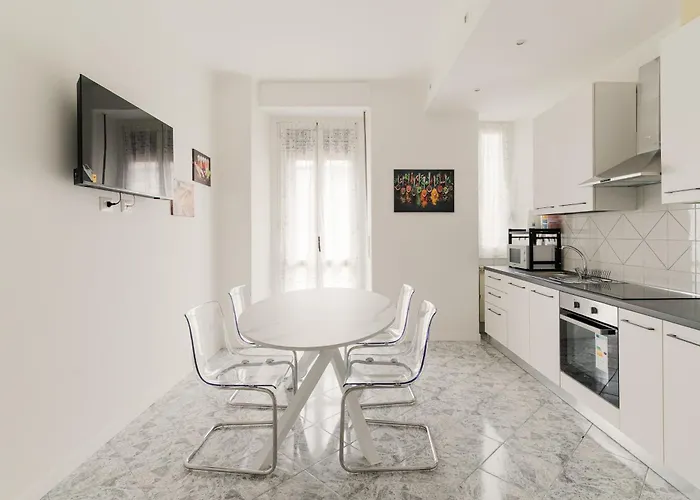 Guesthost - Spacious Navigli Apartament