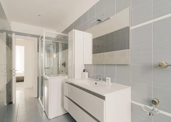 Apartament Guesthost - Spacious Navigli Mediolan