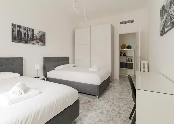 Guesthost - Spacious Navigli * Mediolan