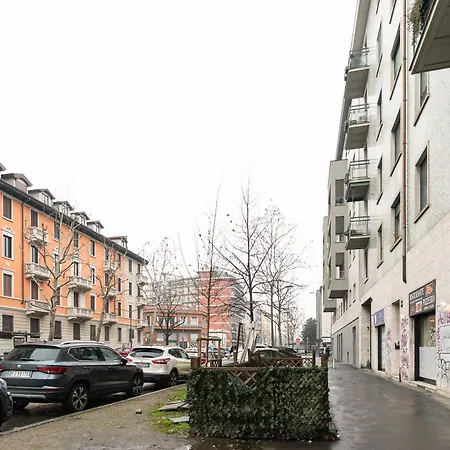 Guesthost - Spacious Navigli Apartman Milánó